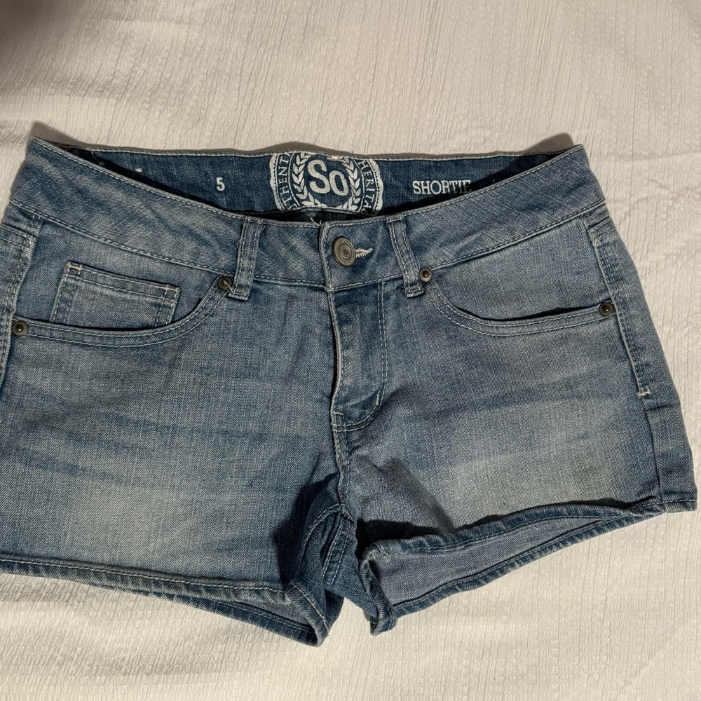 SO shortie shorts